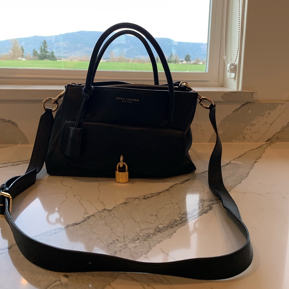 Marc Jacobs black leather purse, handbag with gold hardware. Like new condition